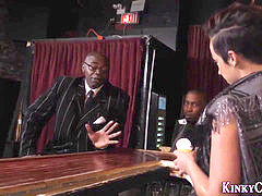 フェラチオ, 浮気する, 顔射, フェムドム, グループ, 手コキする, ヒール, 陵辱