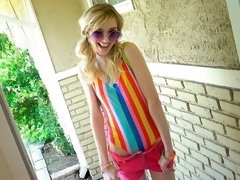 Blonde, Sucer une bite, En levrette, Domination, Fétiche, Dénudage, Adolescente, Nénés