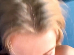 Enthousiasteling, Grote mammen, Blond, Rondborstig, Sperma shot, Masturbatie, Gezichtspunt, Tiener