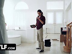 デカチン, 着衣女と全裸男, 顔面騎乗, フォアサム, なめる, 淫乱熟女, 自然山雀, オマンコ