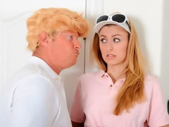 Blond, Hondjeshouding, Handbeurt, Zoenen, Likken, Geschoren, Tiener, Tieten likken