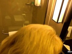 Lieveling, Grote lul, Grote mammen, Blond, Handbeurt, Moeder die ik wil neuken, Naakt, Kut duiken