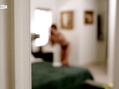 Gros seins, Sucer une bite, Plantureuse, En levrette, Mère que j'aimerais baiser, Réalité, Tabou, Nénés