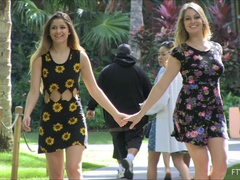 ドレス, フェティッシュ, キス, マッサージ, オナニー, 公共, 一人, スカートのぞき