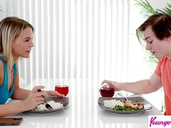 Cock Deprived Stepmilf Evelyn Payne Undresses Stepson & Jumps His Dick - S1:e9