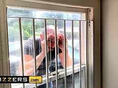 Большие сиськи, Минет, Сперма во рту, Глубокая глотка, Хд, Мастурбация, Реалити, Короткая стрижка