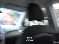 In den arsch, Schönheit, Braunhaarige, Tschechisch, Hardcore, Öffentlich, Zwillinge