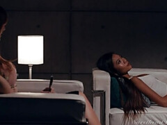 Kont, Grote mammen, Zoenen, Lesbisch, Klein, Kut duiken, Rok, String