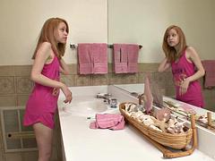 Run as you Mae!: Amateur, Babe  Solo Porn