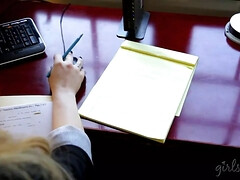 顔面騎乗, 指いじり, Hd, キス, レズビアン, なめる, オーガズム, オマンコ