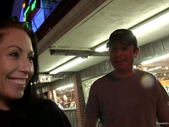 Leie, Grosse titten, Blasen, Kehlenfick, Selbstgemacht, Hotel, Milf, Strümpfe