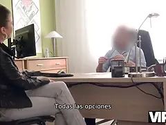 Vip4k. agente de préstamos travieso american sus poderes para follar a hermosa chica