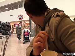 ブロンド, フェラチオ, チェコ, お婆さん, Hd, なめる, 熟年, 剃毛