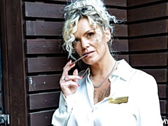 Grote kont, Grote lul, Grote mammen, Blond, Pijpbeurt, Hondjeshouding, Moeder die ik wil neuken, Kort haar