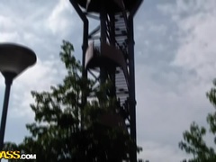 In den arsch, Grosse titten, Braunhaarige, Lingerie, Masturbation, Piercing, Tätowierung, Spielzeuge