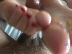 Leie, Grosse titten, Blasen, Fussjob, Behaart, Masturbation, Abendanzug, Titten