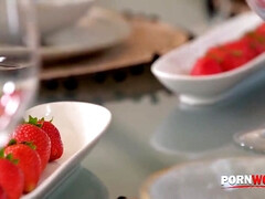 Grote lul, Blond, Pijpbeurt, Classisch, Schattig, Dubbele penetratie, Hd, Tieten likken