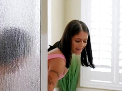 18 ans, Nana, Grosse bite, Brunette brune, Branlette thaïlandaise, Petite femme, Rugueux, Adolescente