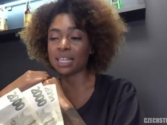 Cul, Noire, Sucer une bite, Noir ébène, Branlette thaïlandaise, Interracial, Pov, Public