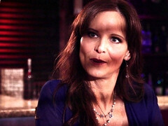 Arschlecken, Absätze, Lecken, Muschi, Kurzes haar, Rock, Stiefmutter, Tätowierung