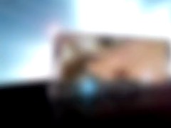 Extra Tall Lauren Phillips v Extra Small Alice Merchesi