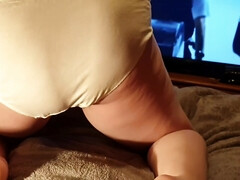 Amateur, Gros seins, Blonde, Britannique, En levrette, Culottes ou slips, Pisser, Pov