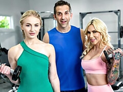 18, デカ尻, デカチン, フェラチオ, 女 人男 人, ジム, ティーン, オッパイの