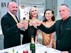 Arsch, Blondine, Blasen, Hundestellung, Orgie, Rasiert, Jungendliche (18+), Titten