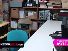 Trastienda, Tetas grandes, Atrapados, Cuadrupleta, Hd, Madrastra