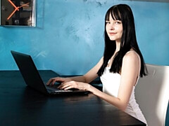 Amateur, Brunette brune, Masturbation, Seins naturels, Maigrichonne, Solo, Adolescente, Nénés