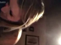 German Teen Stiefschwester mit kleinen Titten gefickt