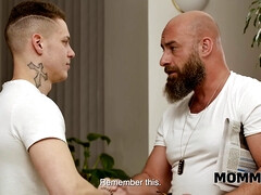 Blondine, Geile alte tussi, Gehörnter ehemann, Handjob, Reif, Milf, Natürlich, Natürlichen titten