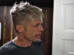 In den arsch, Tussi, Grosser schwanz, Braunhaarige, Handjob, Hardcore, Latina, Titten