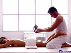 Grosse bite, En levrette, Érotique, Faciale, Léchez, Piercing, Chatte, Mouillée