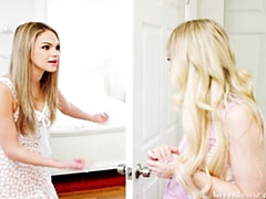 Grote kont, Vingeren, Zoenen, Lesbisch, Ondergoed, Kut duiken, Strippen, Tiener