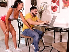 Culo grande, Morena, Dominación, Pajear, Casero, Lencería, Madres para coger, Medias largas