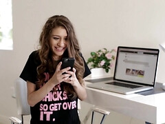 Lieveling, Grote mammen, Bruinharig, Vingeren, Vuisten, Lesbisch, Orgasme, Tiener