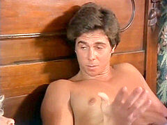 Américain, Rétro, Plan cul à trois