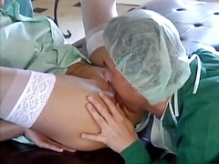 Anal, Grosse bite, Gros seins, Bukkaké, Gorge profonde, Pénétrer avec le poing, Allemand, Orgasme