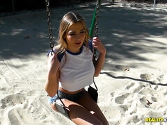 Amateur, Americano, Tetas grandes, Rubia, Morena, Corridas faciales, Al aire libre, Chupando