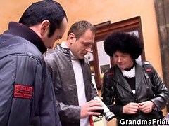 Anaal, Kont, Bruinharig, Hd, Rijpe lesbienne, Kut duiken, Realiteit, Trio