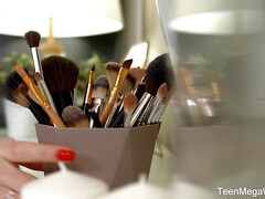 Grote lul, Vriendje, Sperma, Likken, Kut duiken, Geschoren, Tiener, Tieten likken