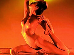 Enthousiasteling, Kont, Bruinharig, Masturbatie, Mager, Alleen, Tiener, Tieten likken