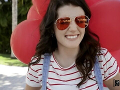 Americano, Rubia, Morena, Lamidas, Al aire libre, Coño, Nalgadas, Trio