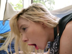 Blasen, Aufs gesicht abspritzen, Lecken, Natürlichen titten, Zierlich, Pov, Muschi, Jungendliche (18+)