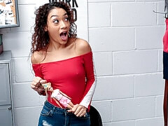 Cul, Noire, En levrette, Poilue, Branlette thaïlandaise, Interracial, Maigrichonne, Adolescente