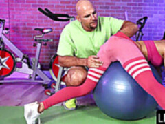 Amerikaans, Anaal, Grote kont, Sperma, Nylonstof, Openbaar, Speelgoed