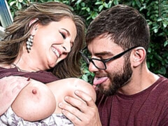 Gros seins, Blonde, Sucer une bite, Grosse, Léchez, Rasée, Jupe, Dénudage