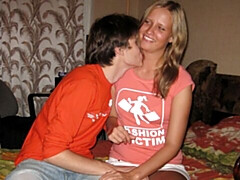 Grote kont, Grote lul, Pijpbeurt, Hondjeshouding, Natuurlijke tieten, Tiener, Tieten likken