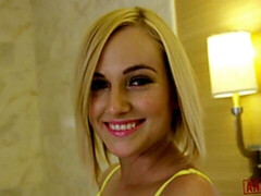 Anaal, Grote lul, Blond, Pijpbeurt, Hondjeshouding, Natuurlijke tieten, Tiener, Tieten likken